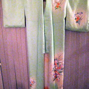 Vintage 100% silk Kimono imported from Kyoto Japan Tomesode